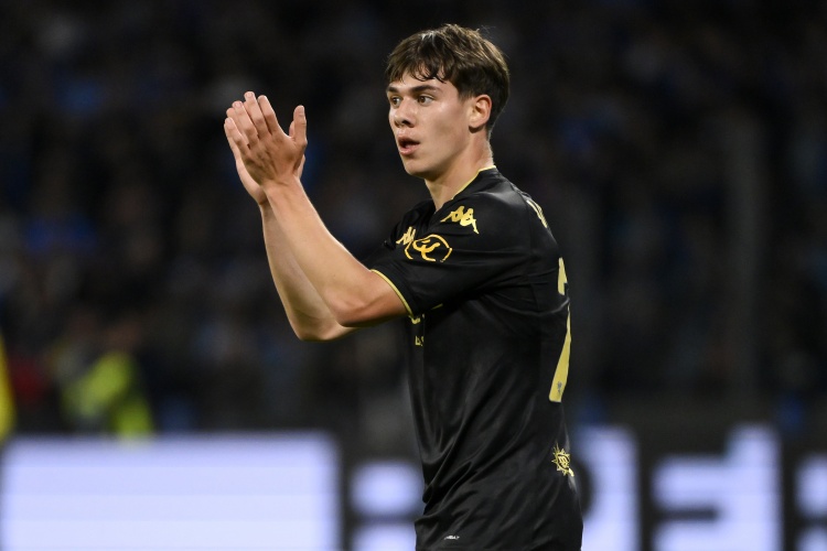 迪马济奥：罗马将租借热那亚19岁边锋文图里诺，有权700万欧买断