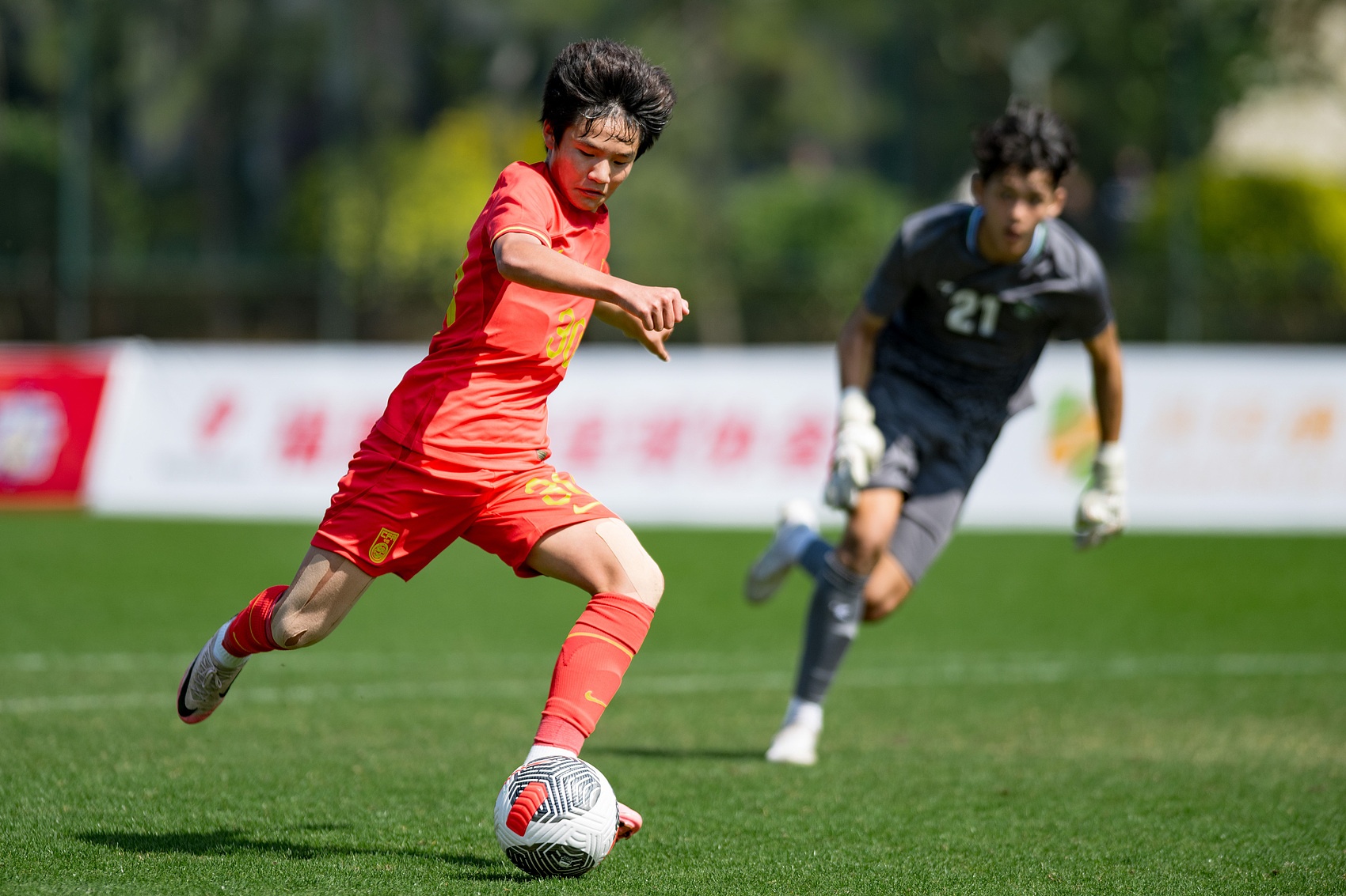 九游官网-U16国足14号李宇轩：感谢喷我的带来动力 望喷的时候不要涉及家人